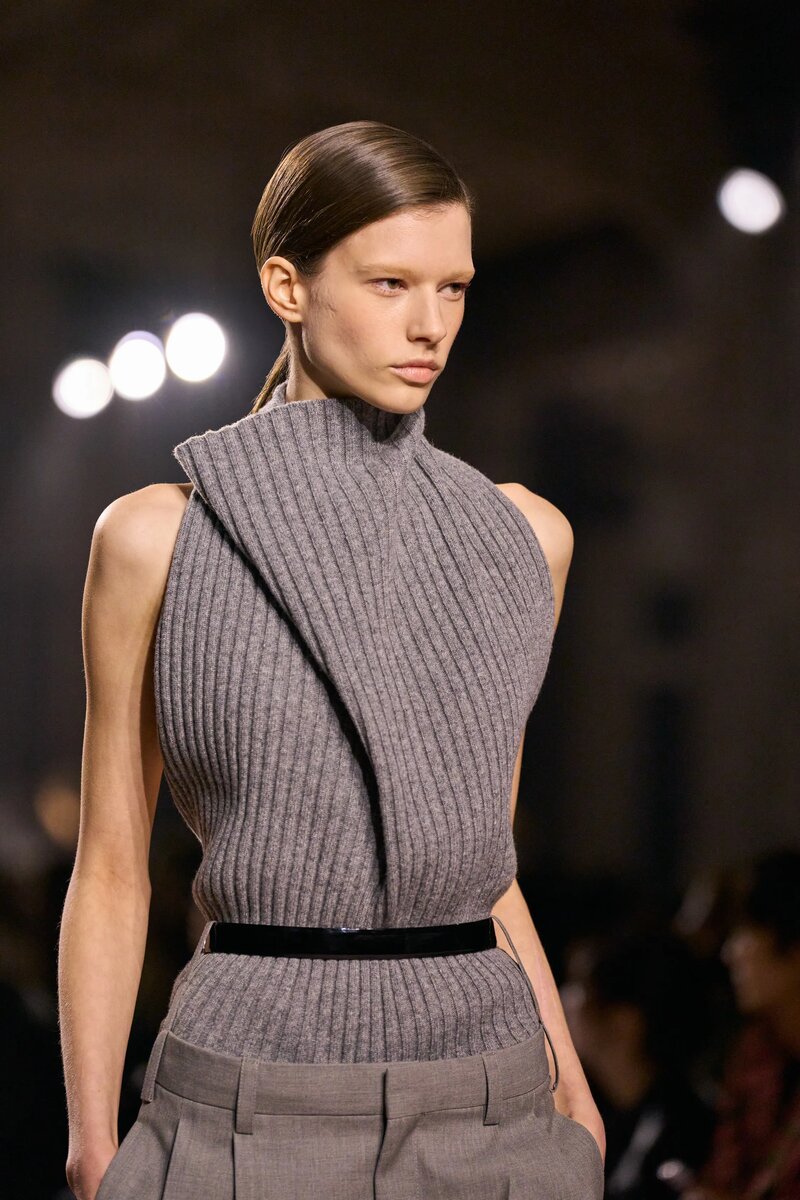 Victoria Beckham Fall 2025 Ready-To-Wear