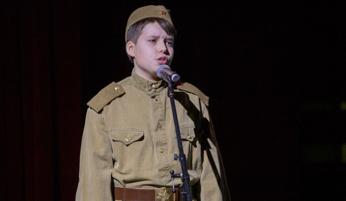     Выступление юного артиста в Музее Победы Источник: victorymuseum.ru Автор фото: Пресс-служба Музея Победы