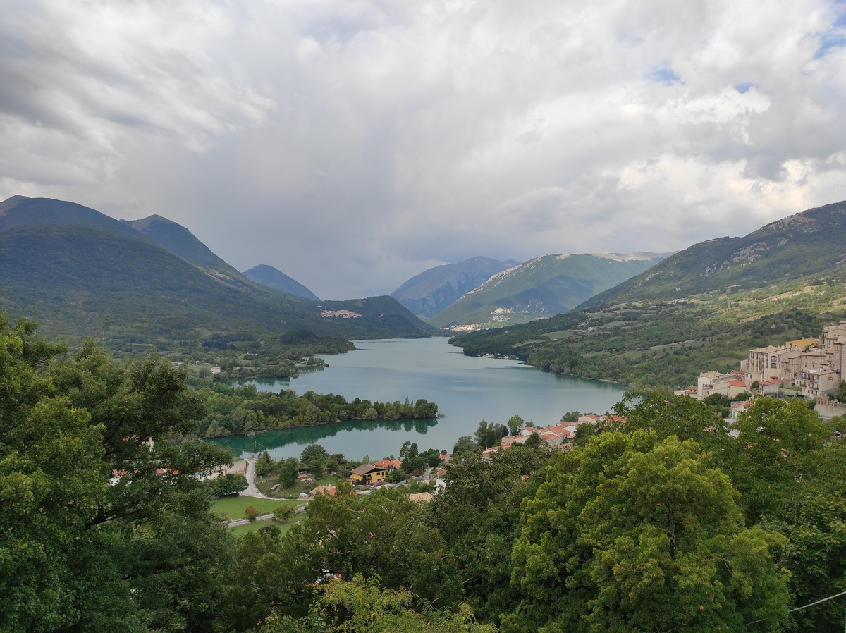 Озеро Барреа, регион Абруццо. Фото автора