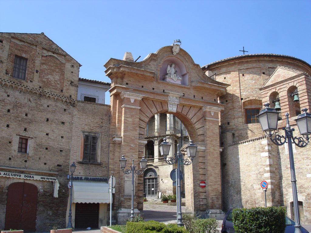 Пенне, регион Абруццо. Abruzzocitta.it