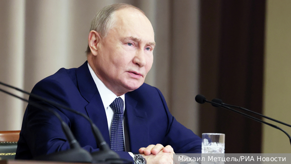     Фото: Михаил Метцель/РИА Новости   
 Текст: Семен Николаев