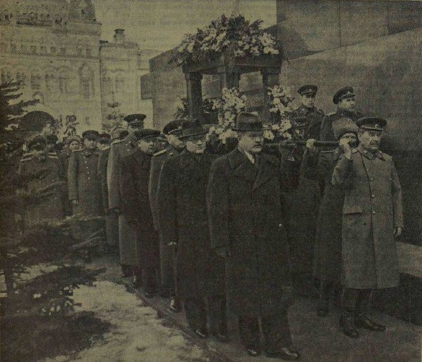 Похороны Шапошникова.Из свободных источников интернета