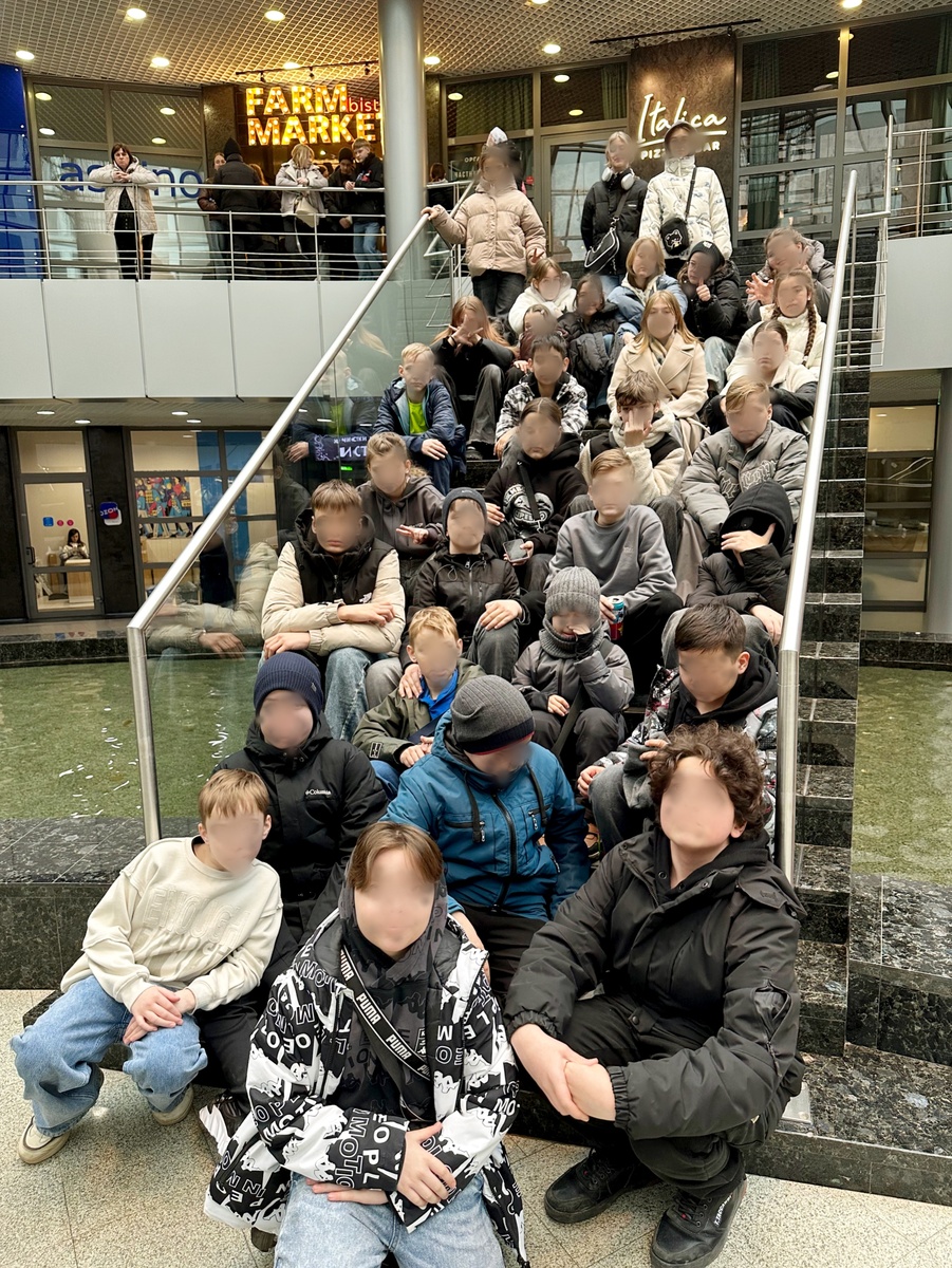 Наши северные ученики-путешественники покоряют Санкт-Петербург.