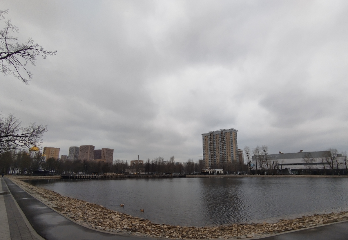 Пруд Марс и его окрестности. ЗДЕСЬ и далее фото автора и(или) из личного архива автора, если не указано иначе.