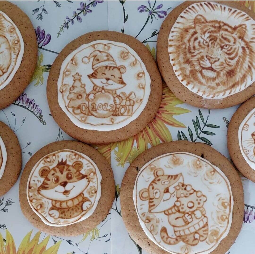 2022 год, первые пряники расписанные кофе