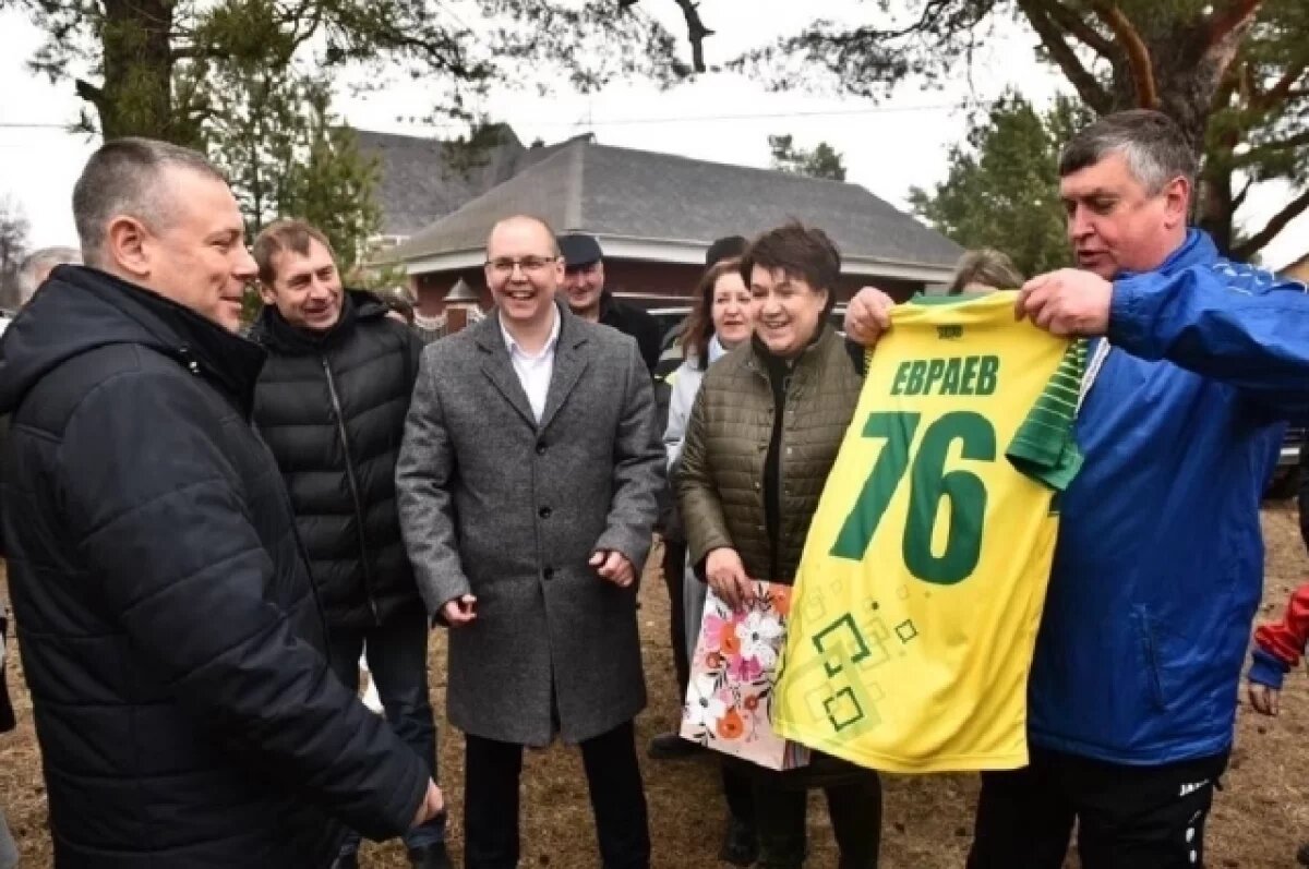    Под Ярославлем построят стадион за 50 млн рублей