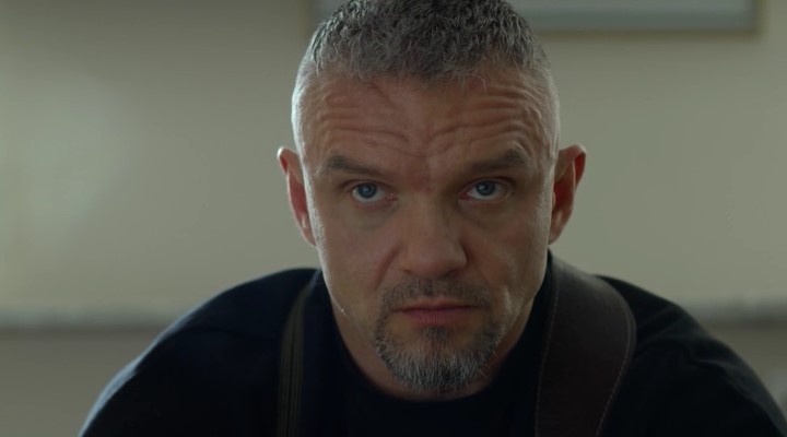 Кадр из сериала "Крутые меры" (2023). Егор Морозов (Владимир Епифанцев).