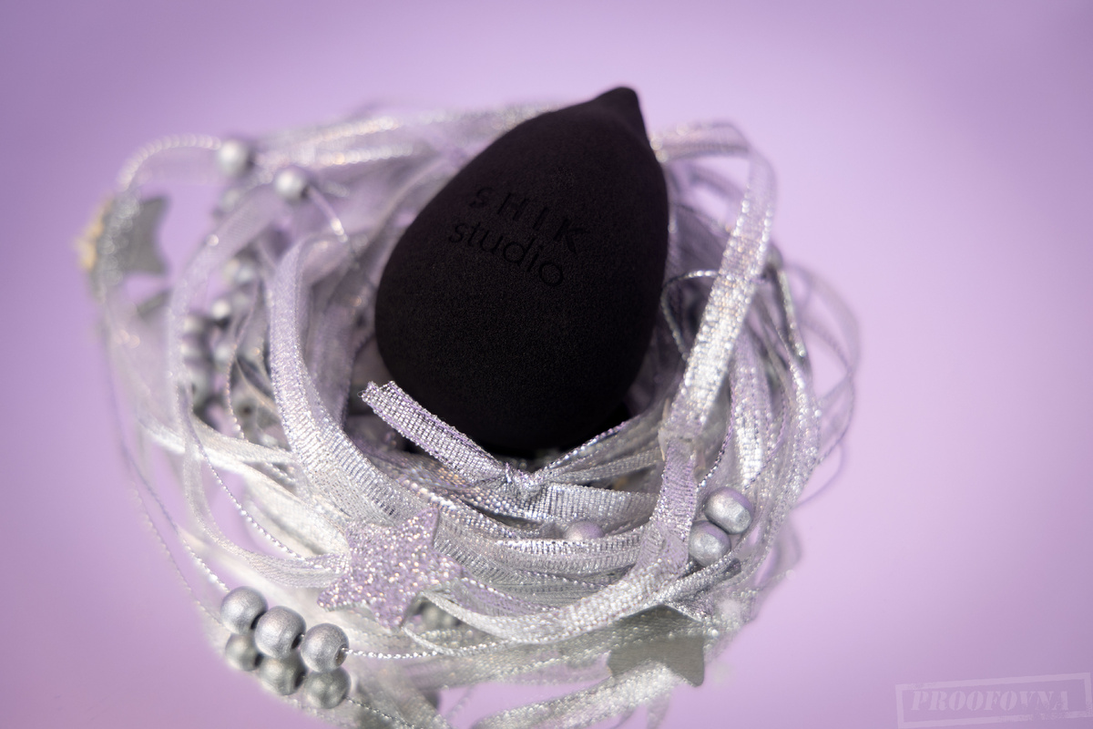Спонж для макияжа SHIK Studio Make-up sponge black