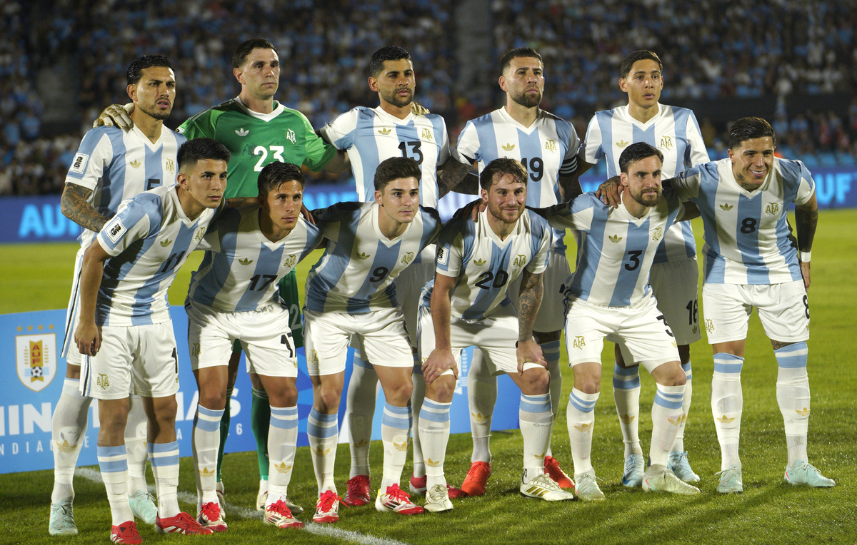   Игроки сборной Аргентины  REUTERS/Andres Cuenca