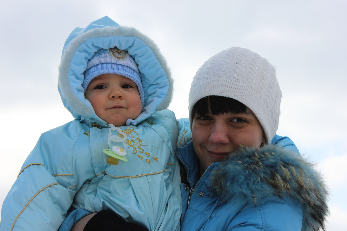 А здесь 1 год уже Мише.