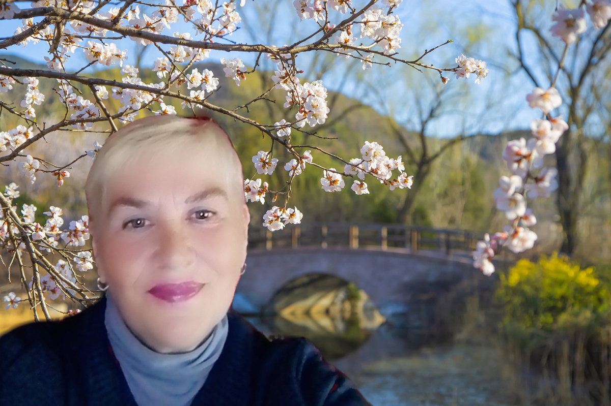 Скоро зацветут сады.