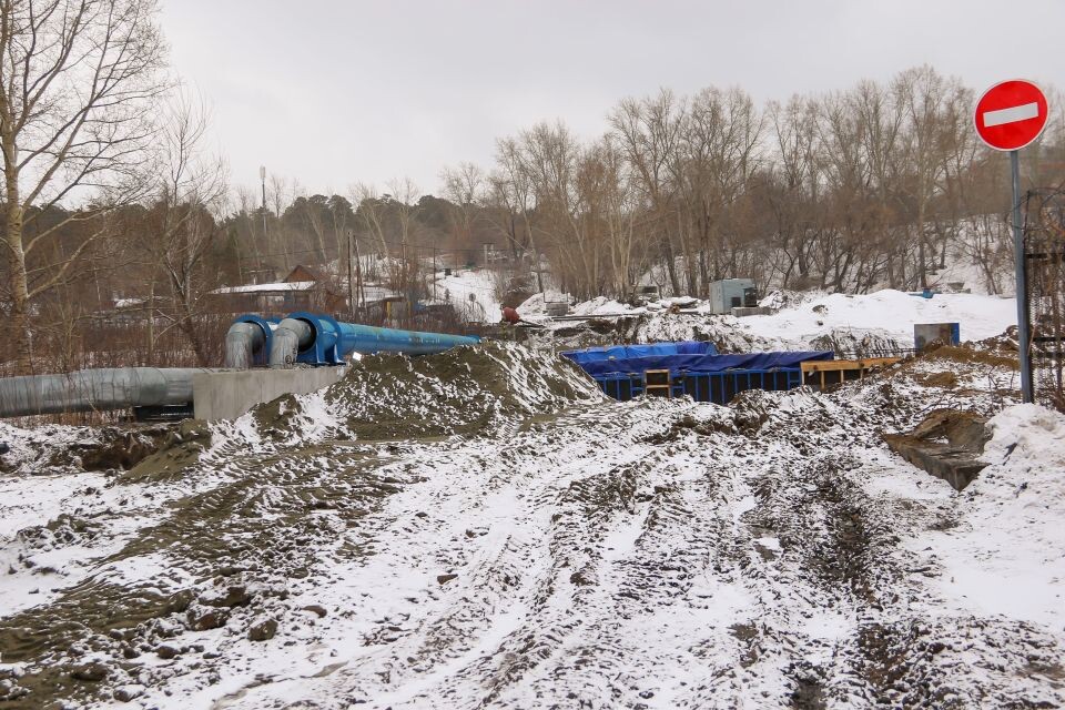    Строительство нового моста в проезде Ташкентском. Март 2025 года. Источник: Виталий Барабаш