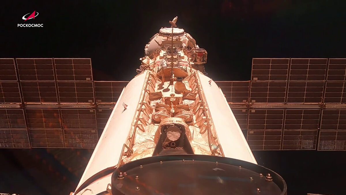     Космонавт из Красноярского края Кирилл Песков показал закат на МКС