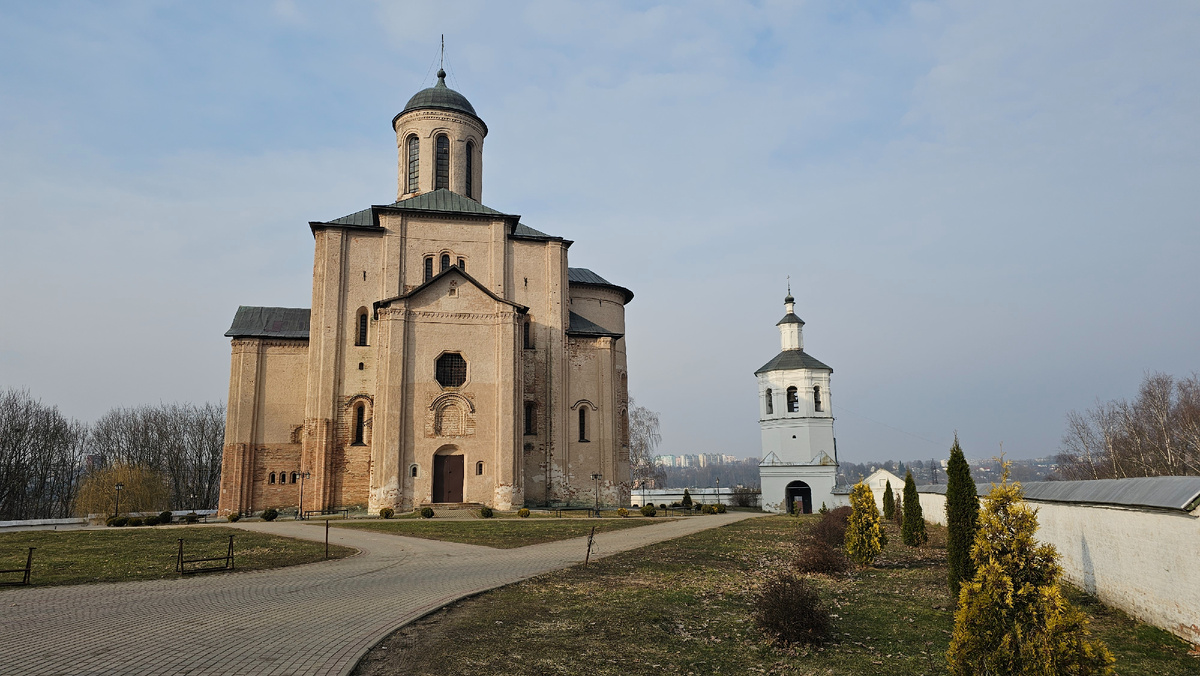 Март 2025г. - храм Михаила Архангела, 12в.