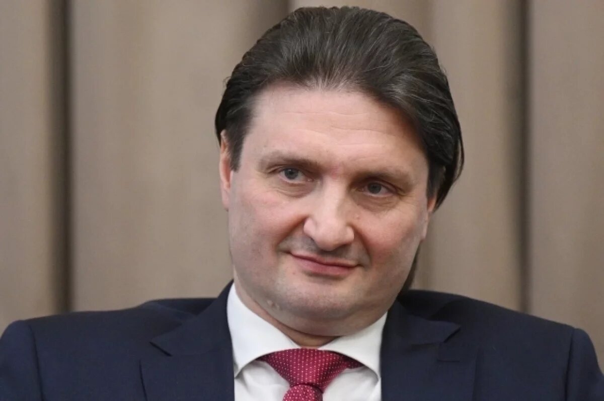    Запашный призвал лишить госнаград Макаревича и Вайкуле