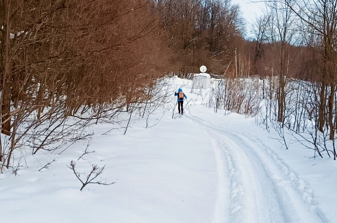 Винновский овраг. Подходим к газовой подстанции. На фото я. Сфотографировал Кирилл.