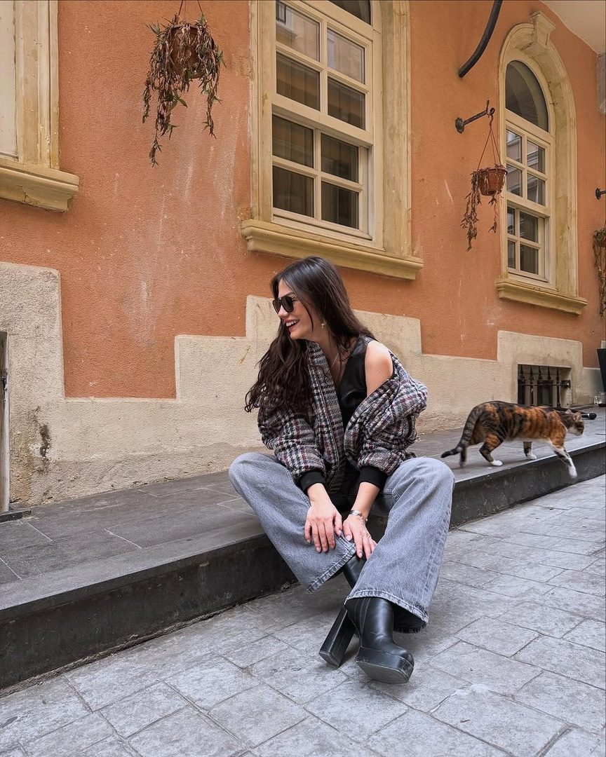 Фото актрисы в социальный сетях