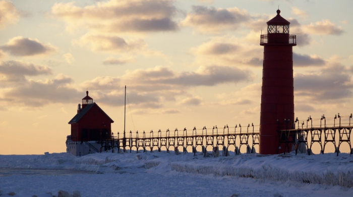 Смотритель маяка все глаза проглядел в ожидании парохода / Фото: pxhere.com