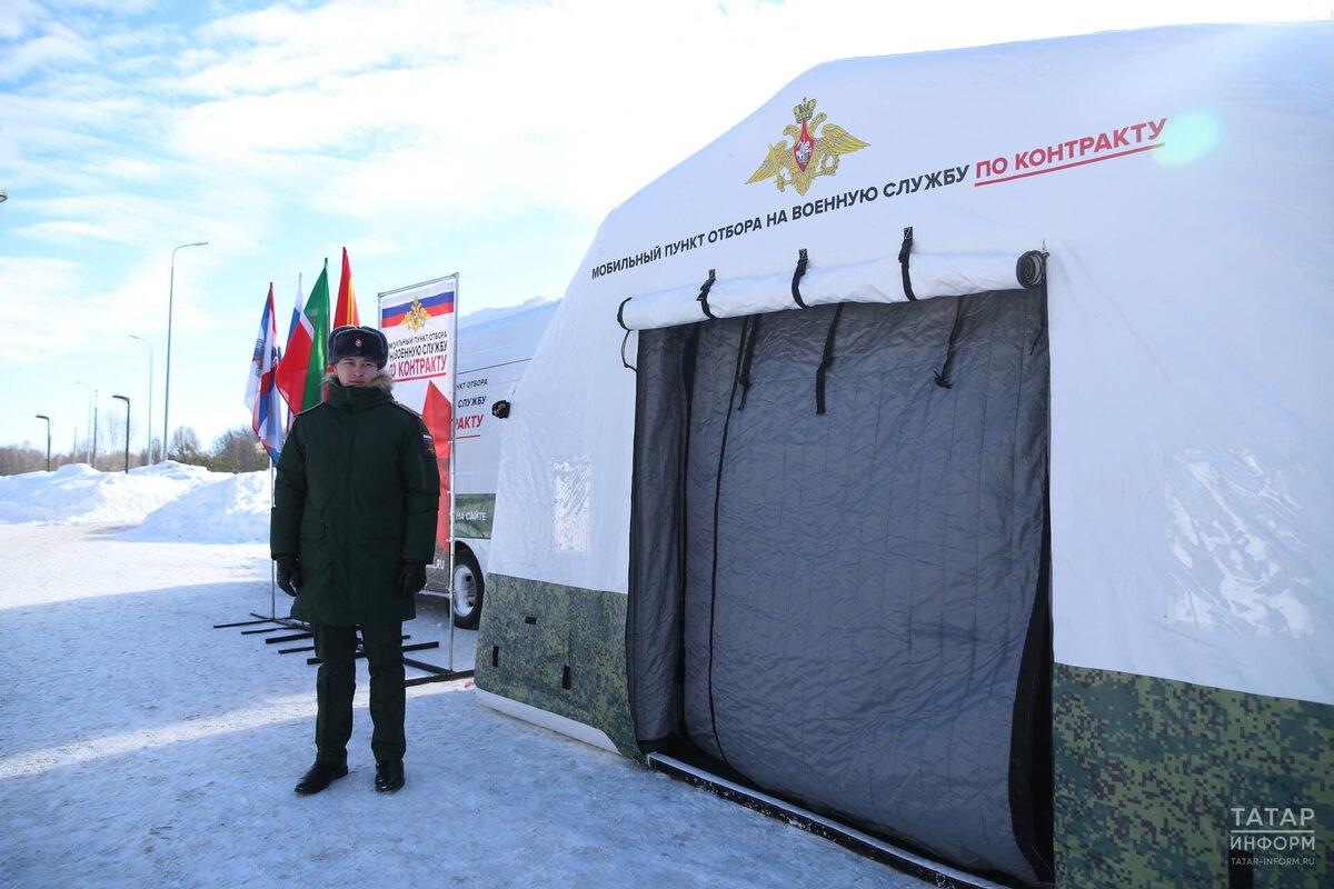 В пункте отбора на военную службу по контракту Татарстана стартовал набор в бригаду специального назначения для участия в СВОФото: © «Татар-информ»