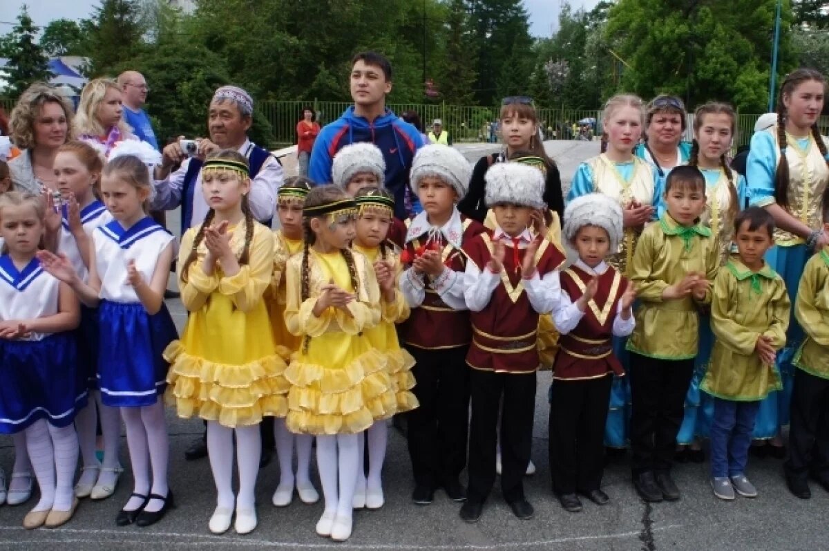    Одно из мероприятий, которое поддержал ЧОО Российского Детского фонда, – это детский сабантуй, который прошёл в Челябинске.