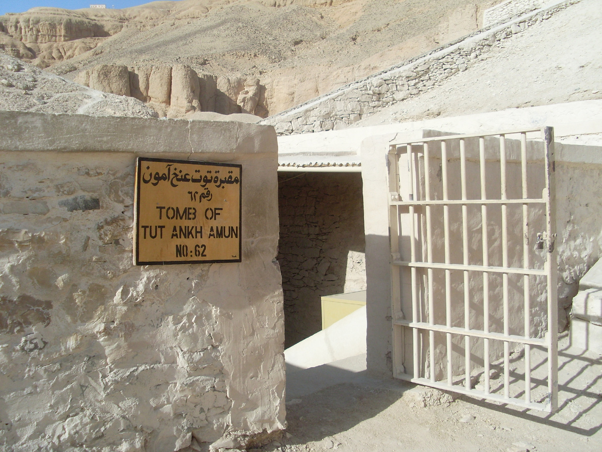 Вход в гробницу Тутанхамона, 2009 год.