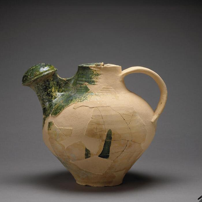 Лейка, найденная в садах музея Клюни, датируется концом пятнадцатого или началом шестнадцатого века