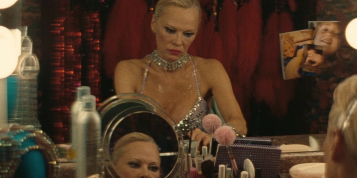 Памела Андерсон в фильме "Шоугёрл" 2024 года. Фото из свободных источников.