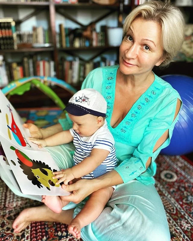 Анна Якунина с внуком Данилой Фото: Соцсети