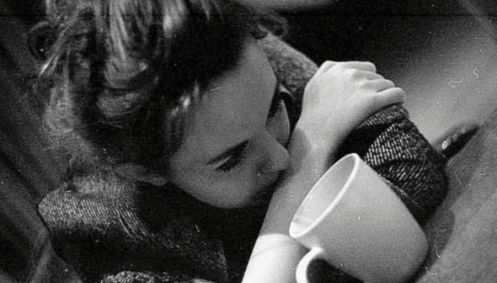 Слезы потекли сами. Медленно, потом быстрее... 