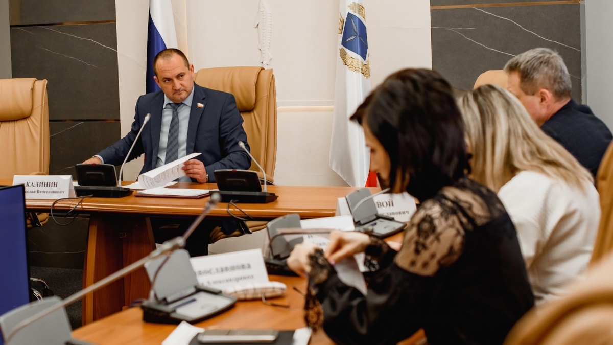    Калинин призвал вернуть в российские школы профессиональных психологовНовости Саратова и области – Сетевое издание «Репортер64»