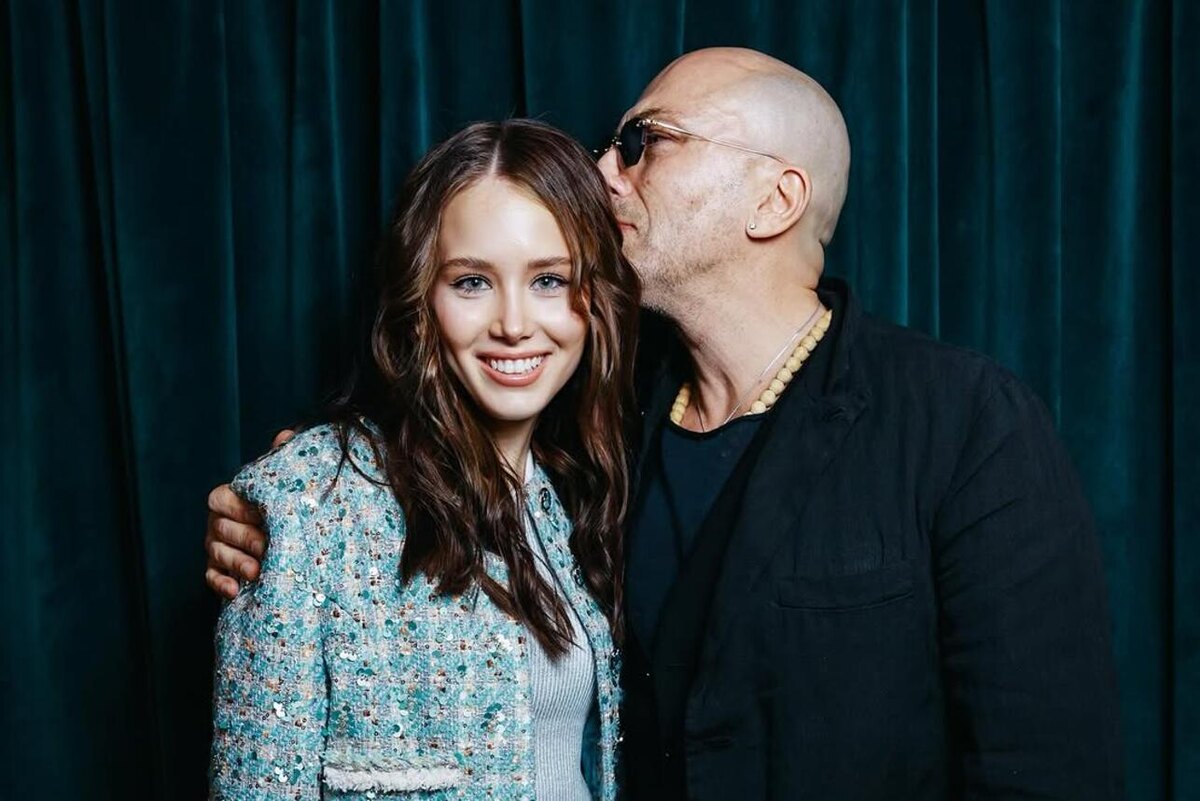    Аврора Киба и Дмитрий Нагиев Социальные сети