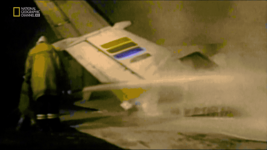 Архивные кадры последствий столкновения. 