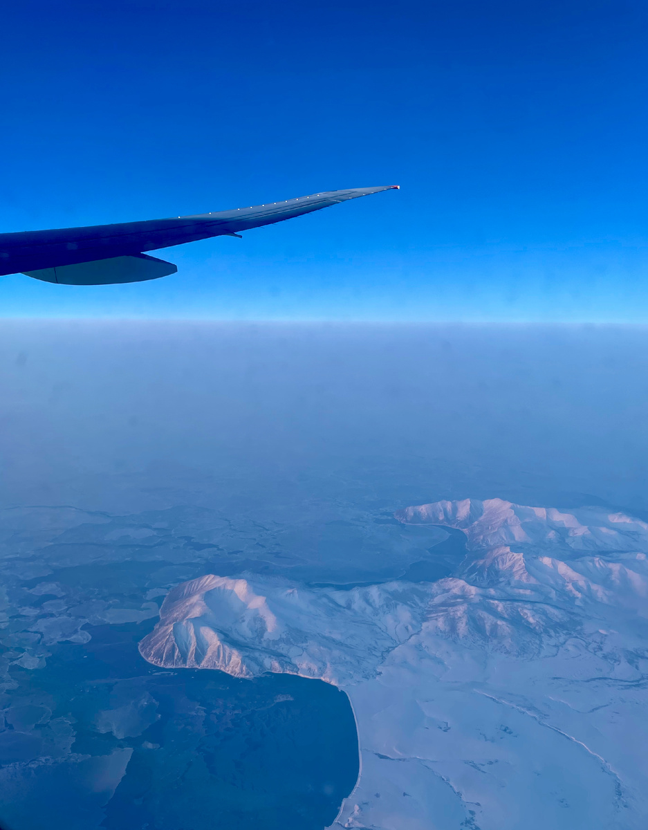 Так заканчивается материк и начинается Охотское море по пути на Камчатку.