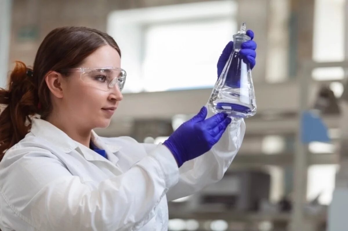    Омские белые масла от «Газпромнефть-СМ» представили на косметическом форуме