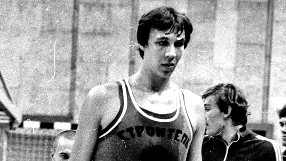 Тем не менее, произошло так, как произошло. И младший из семьи Сизоненко вымахал в настоящего гиганта.