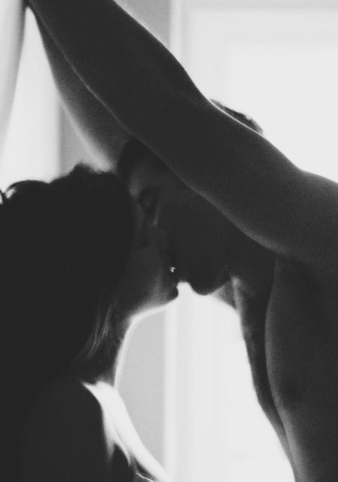 Зажгите искру в ваших отношениях!