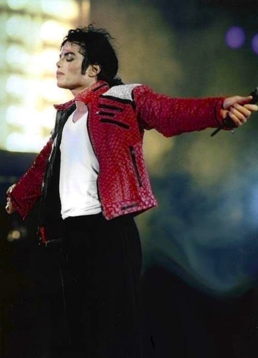 Майкл Джексон 