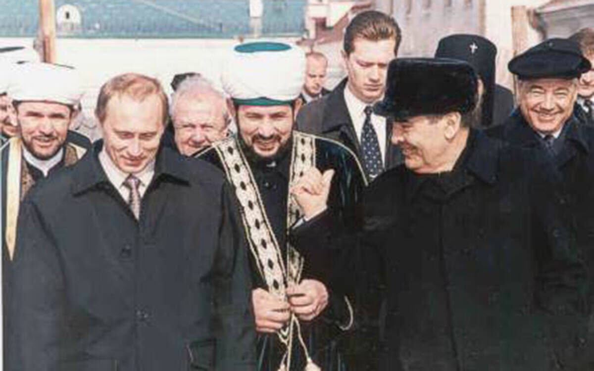 Ельцин откровенно признался, что в приватном разговоре 5 августа 1999 года он предложил Путину занять должность Председателя Правительства и подумать о посте главы государстваФото: shaimiev.tatarstan.ru