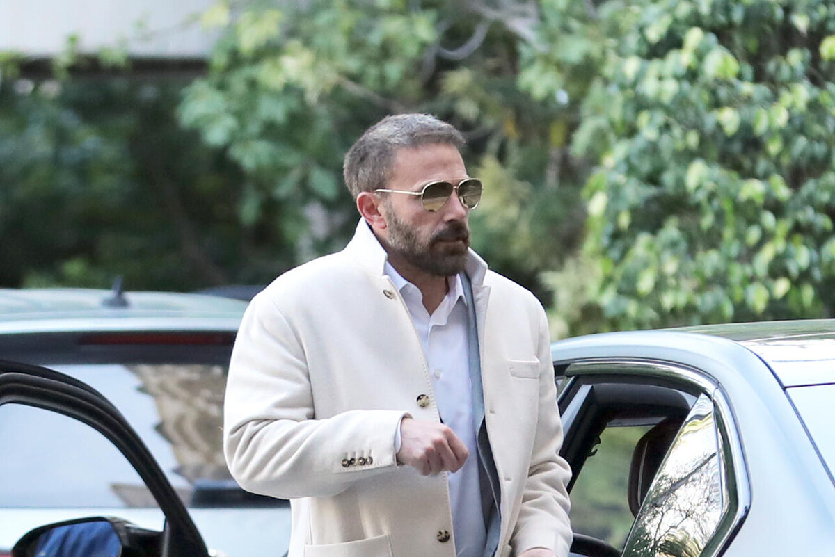    Аффлек впервые заговорил о разводе с Лопес LEGION-MEDIA