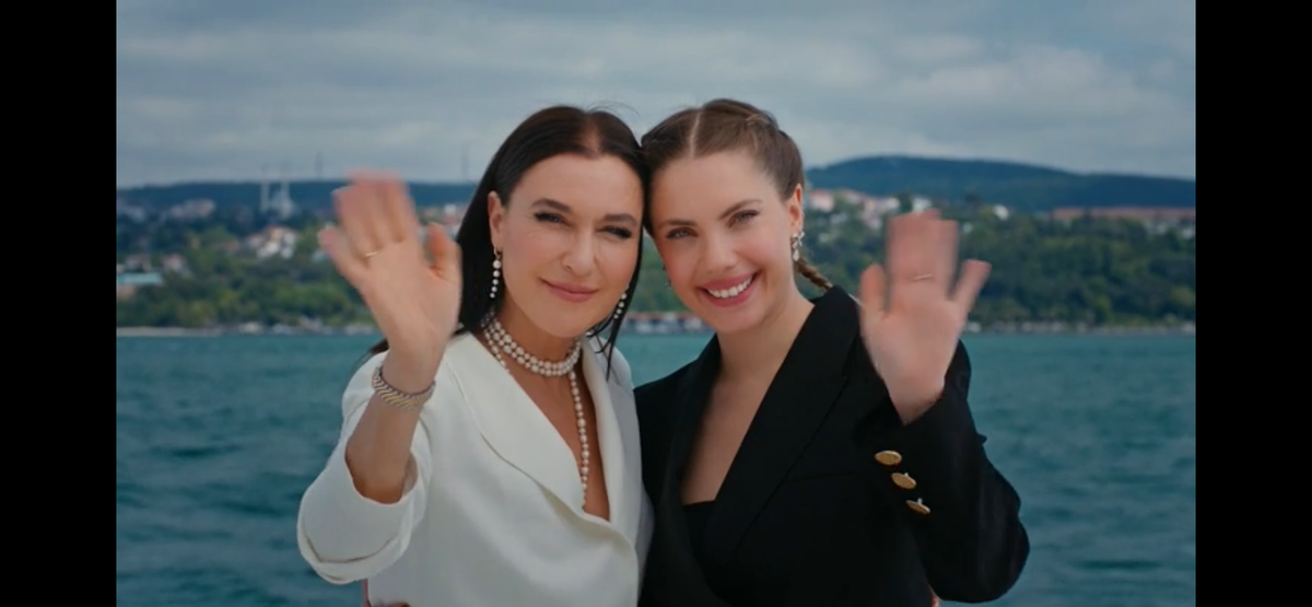 Стоп кадр из сериала «Запретный плод»