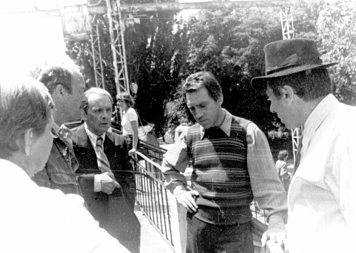 Владимир Высоцкий в роли Жеглова (листайте)