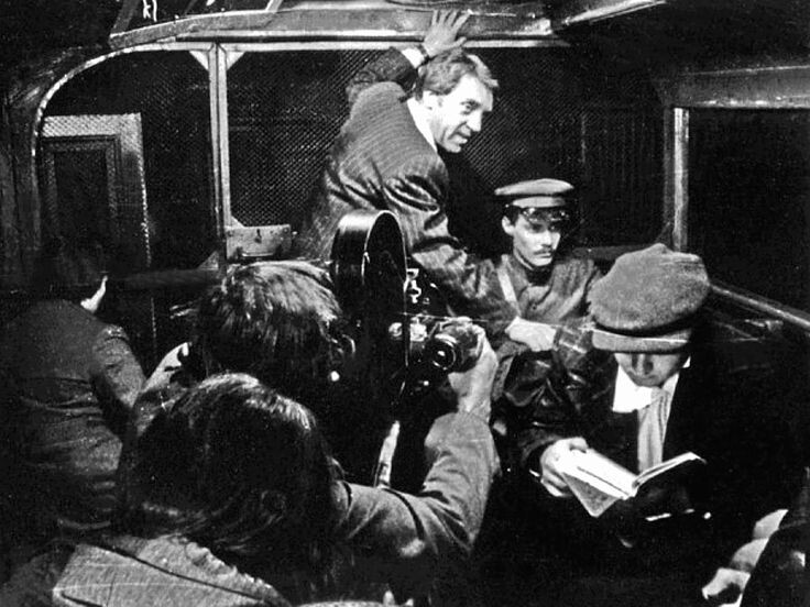 Владимир Высоцкий в роли Жеглова (листайте)