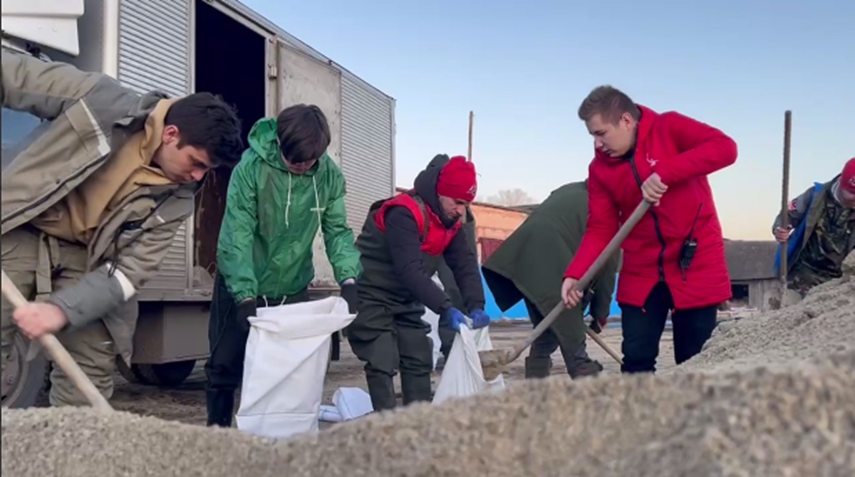    Половодье в Иркутской области и на Урале: что происходит?   📷   Половодье в Иркутской области и на Урале: что происходит?