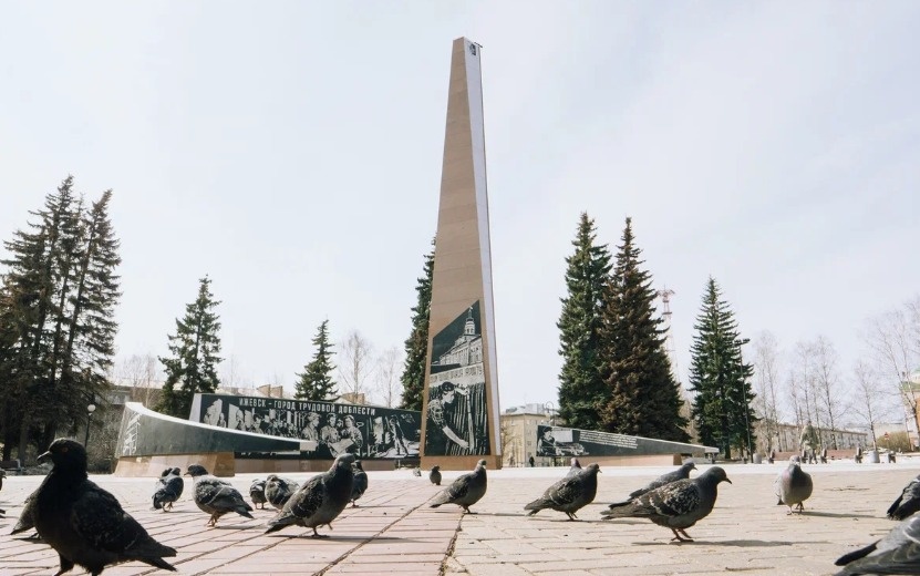    Сбитый ребенок, запрет на кормление собак и неспортивное поведение на лыжных соревнованиях: что обсуждают ижевчане в соцсетях 26 марта