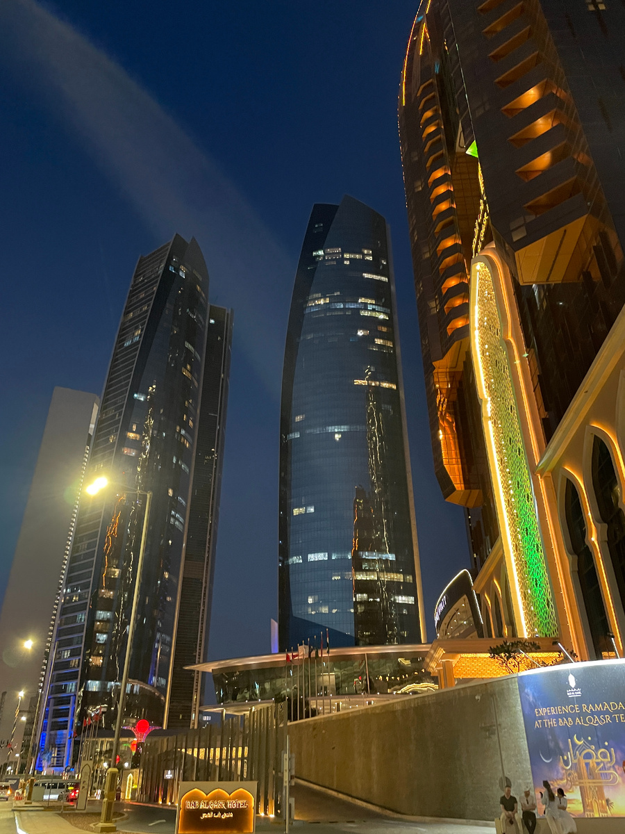 Абу-Даби отели ночью (больше фоток в галерее->)