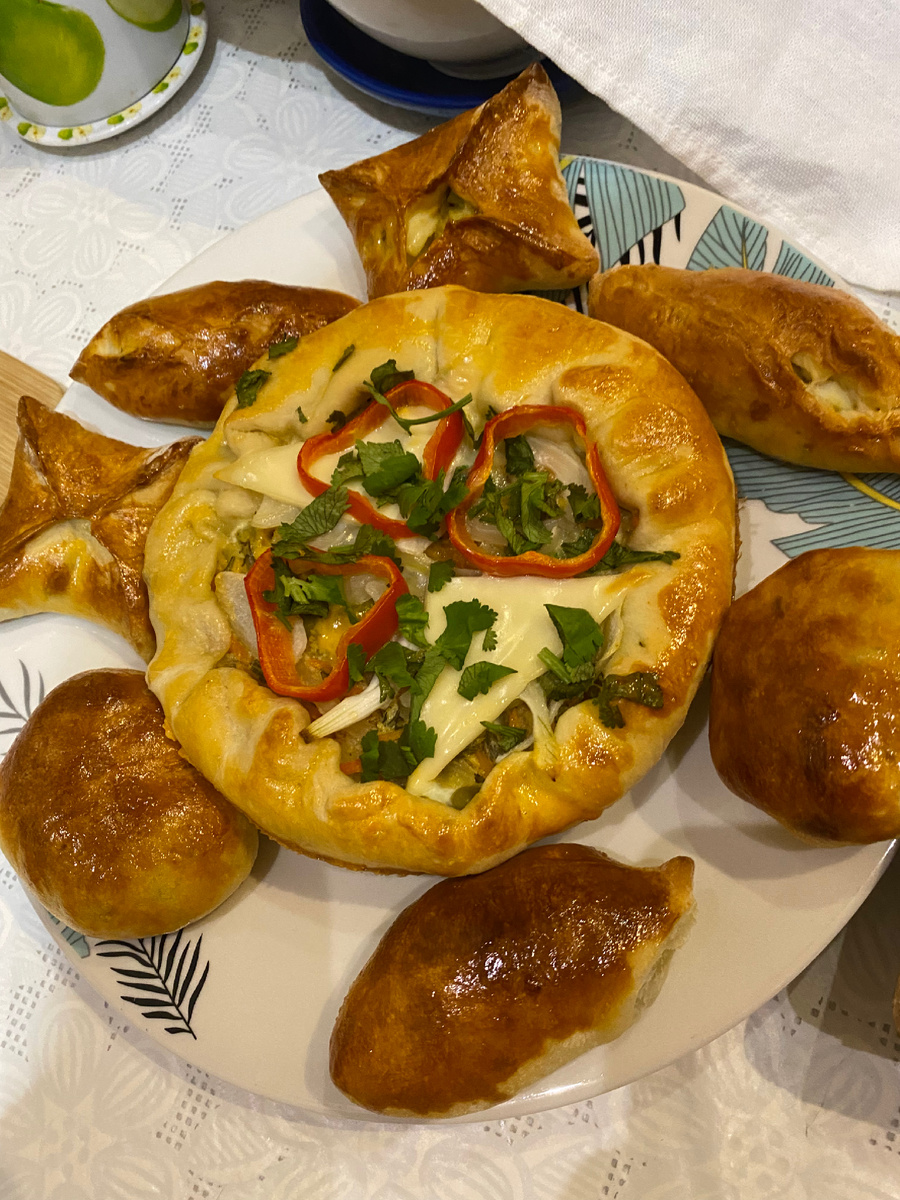 И с сыром пироги…