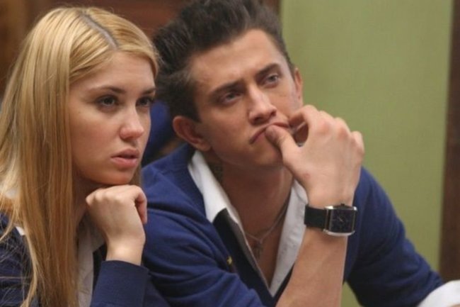    Агата Муцениеце и Павел Прилучный в сериале «Закрытая школа»