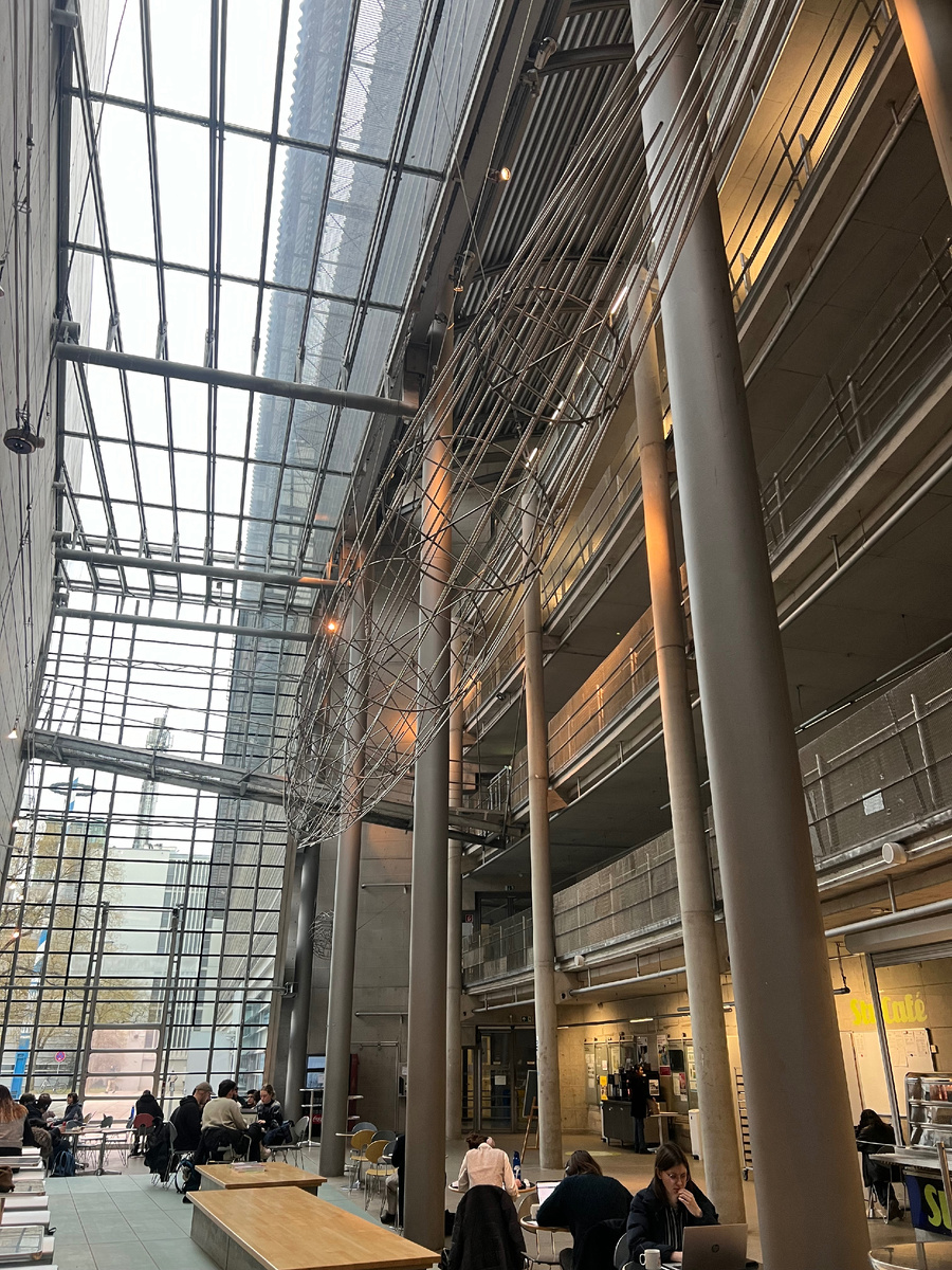 столовая местного университета TUM 