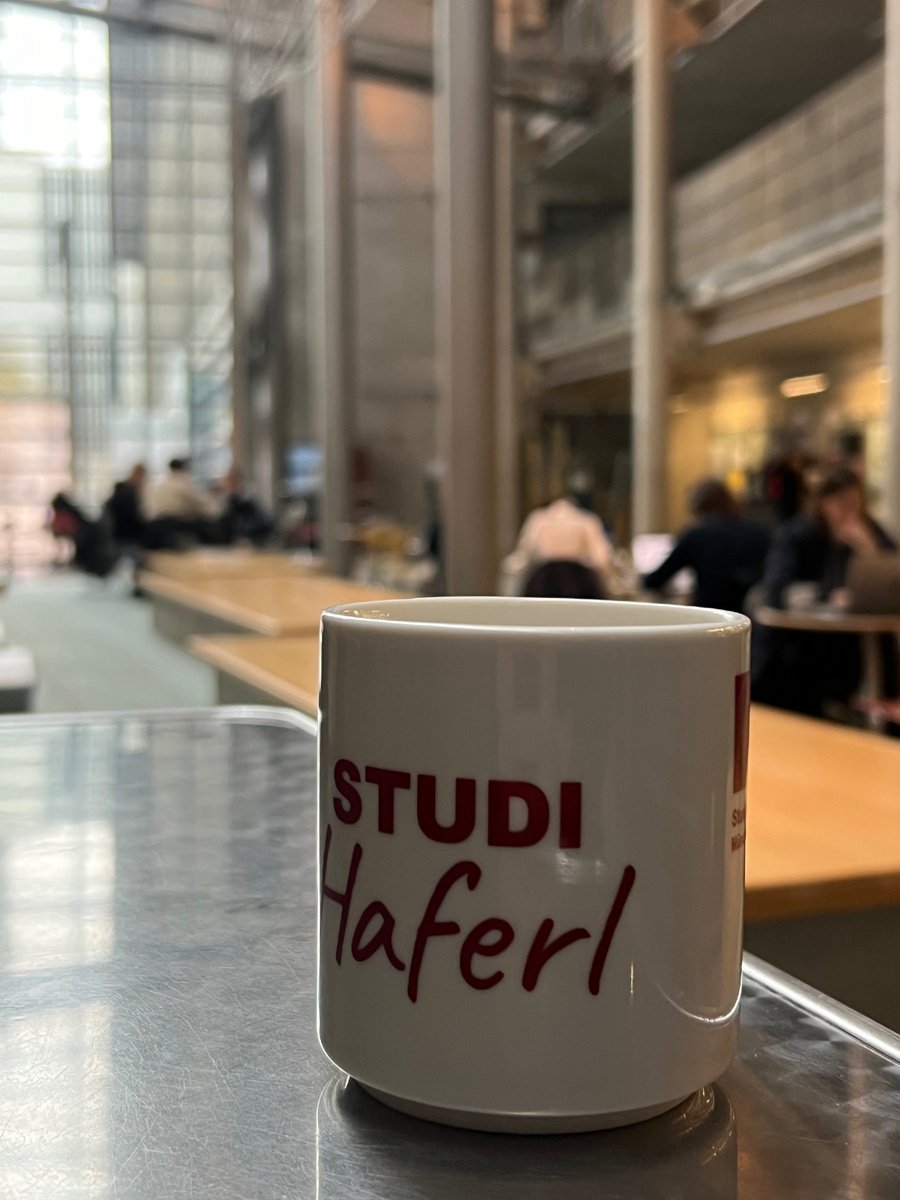 столовая местного университета TUM 