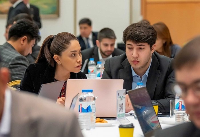 Выездные биржевые торги в Торгово-промышленной палате Туркменистана, 5 марта 2024 года, Ашхабад, Туркменистан. (Фото: ГТСБТ)